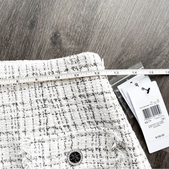 Guess white tweed/boucle mini skirt - Picture 10 of 13